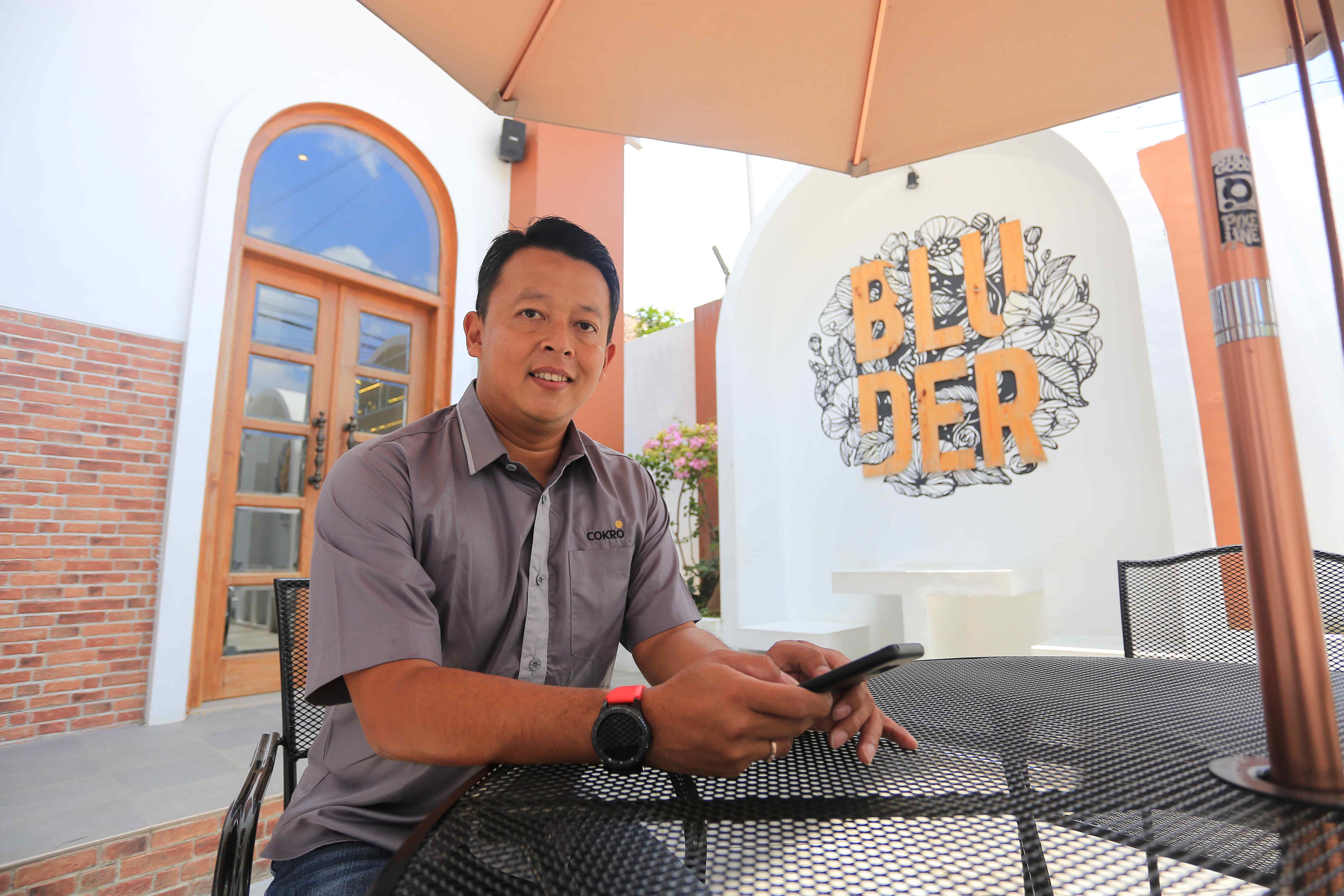 Owner Bluder Cokro Hary Sasono