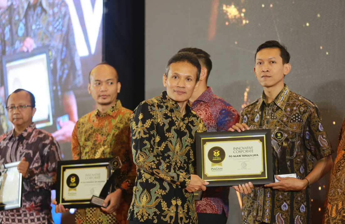 TERDEPAN: Berkat komitmen kuatnya, PO ATJ layak diganjar penghargaan Innovative Corporate pada Radar Madiun Awards 2024. (BAGAS BIMANTARA/RADAR MADIUN)