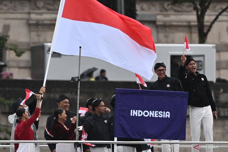 MERAH PUTIH: Kontingen Indonesia terus berupaya menambah medali untuk mengerek posisi di klasemen Olimpiade Paris 2024. (ANTARA)