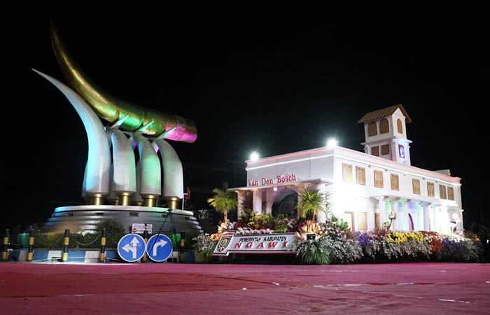 EVALUASI: Rute Ngawi Specta Carnival 2024 tidak melalui Jalan Yos Sudarso.