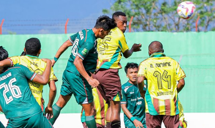 Persipal Palu memuncaki klasemen grup C berkat kemenangan 3-2 atas Persewar,
