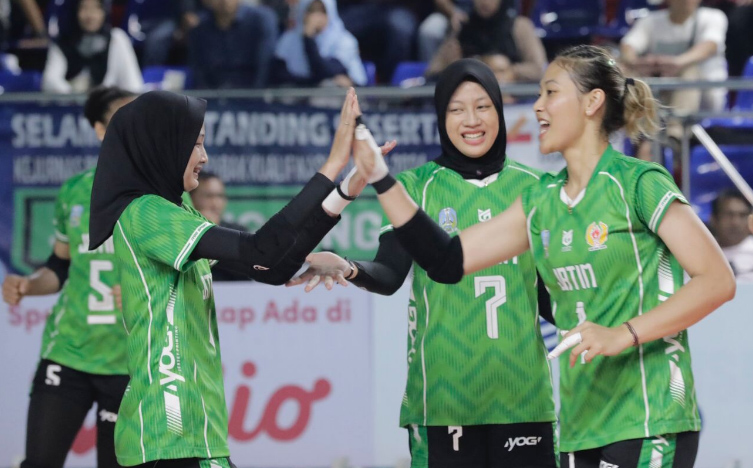 Tim voli putri Jatim raih kemenangan kedua di fase grup PON 2024.