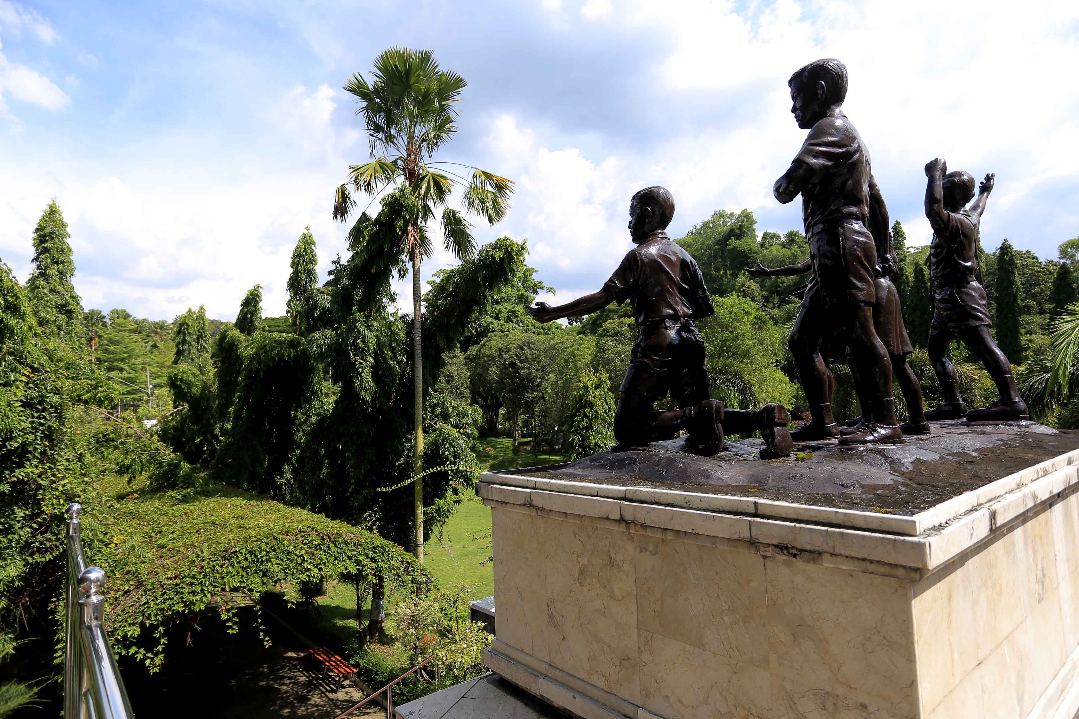 RUTIN: Anggaran sebesar Rp 200 juta digelontorkan untuk pemeliharaan rutin Monumen Kresek. (DOKUMEN RADAR MADIUN)
