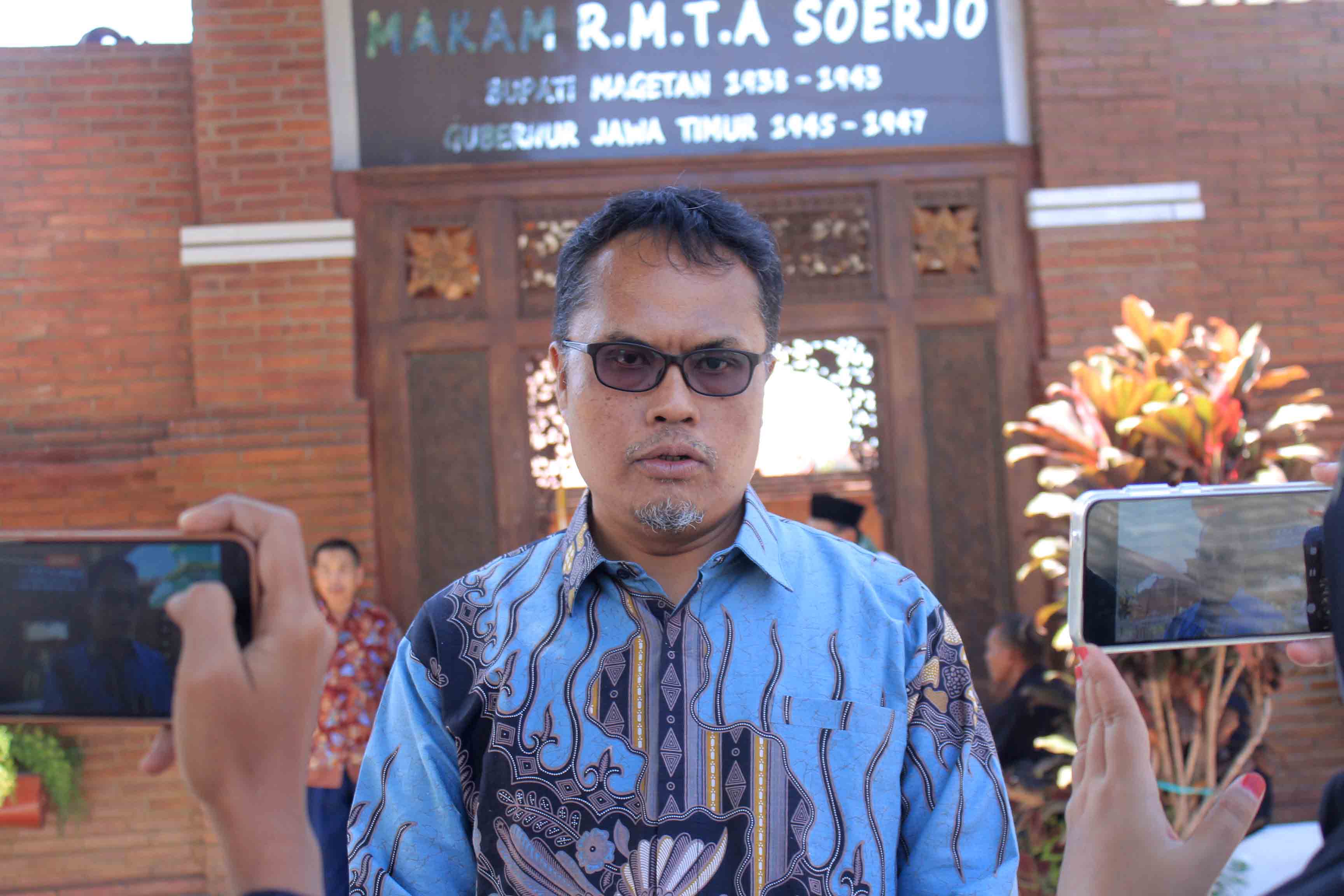 Muries Subiyantoro,&nbsp;Pengamat Politik Lembaga Penelitian Politik dan Pemerintah Daerah (LoGoPoRi) Magetan&nbsp;