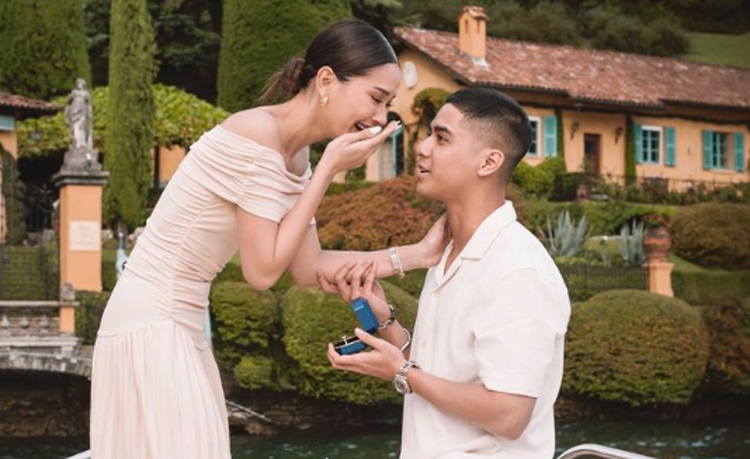 Al Ghazali resmi melamar Alyssa Daguise. Keduanya segera menikah.