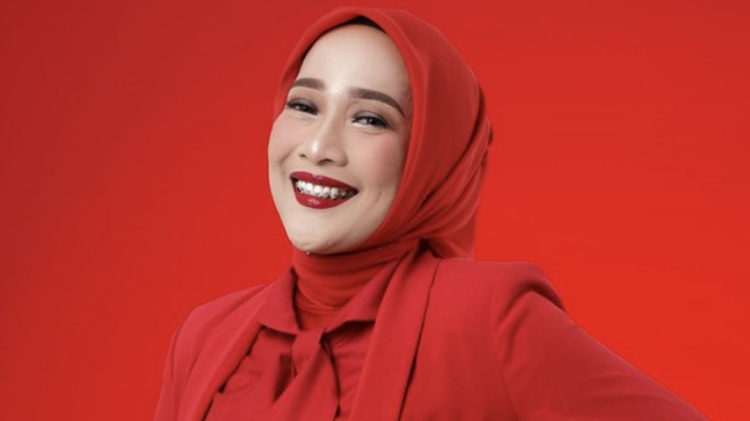 Tia Rahmania.