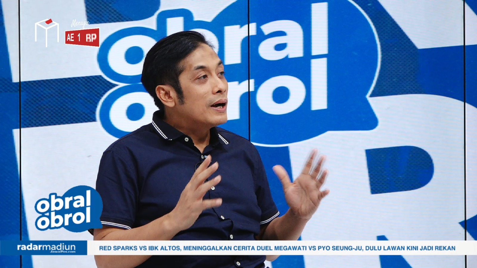 DIALOG: Cawali Kota Madiun Bonie Laksmana di studio JawaPos TV Madiun, Jumat (27/9). (TEGAR RUKMANA/RADAR MADIUN)