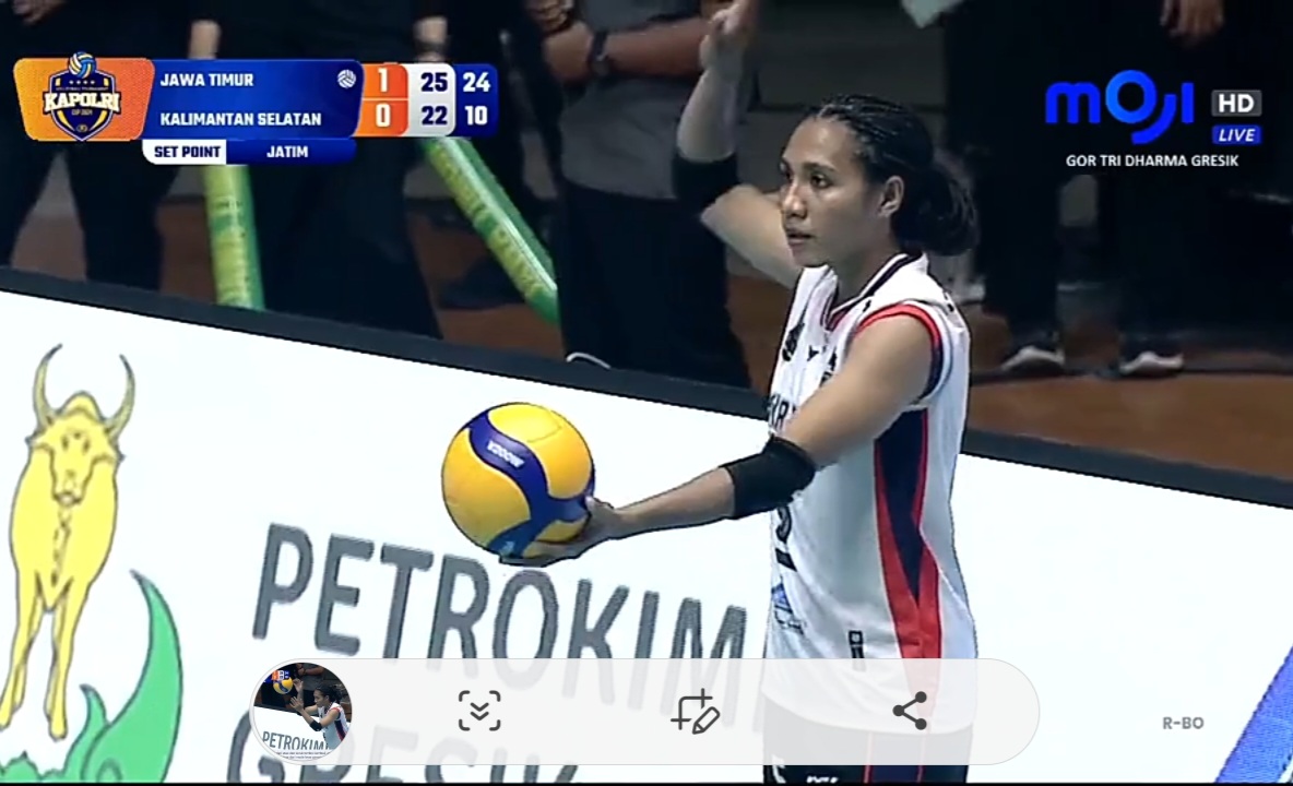 Medi Yoku saat hendak serve.