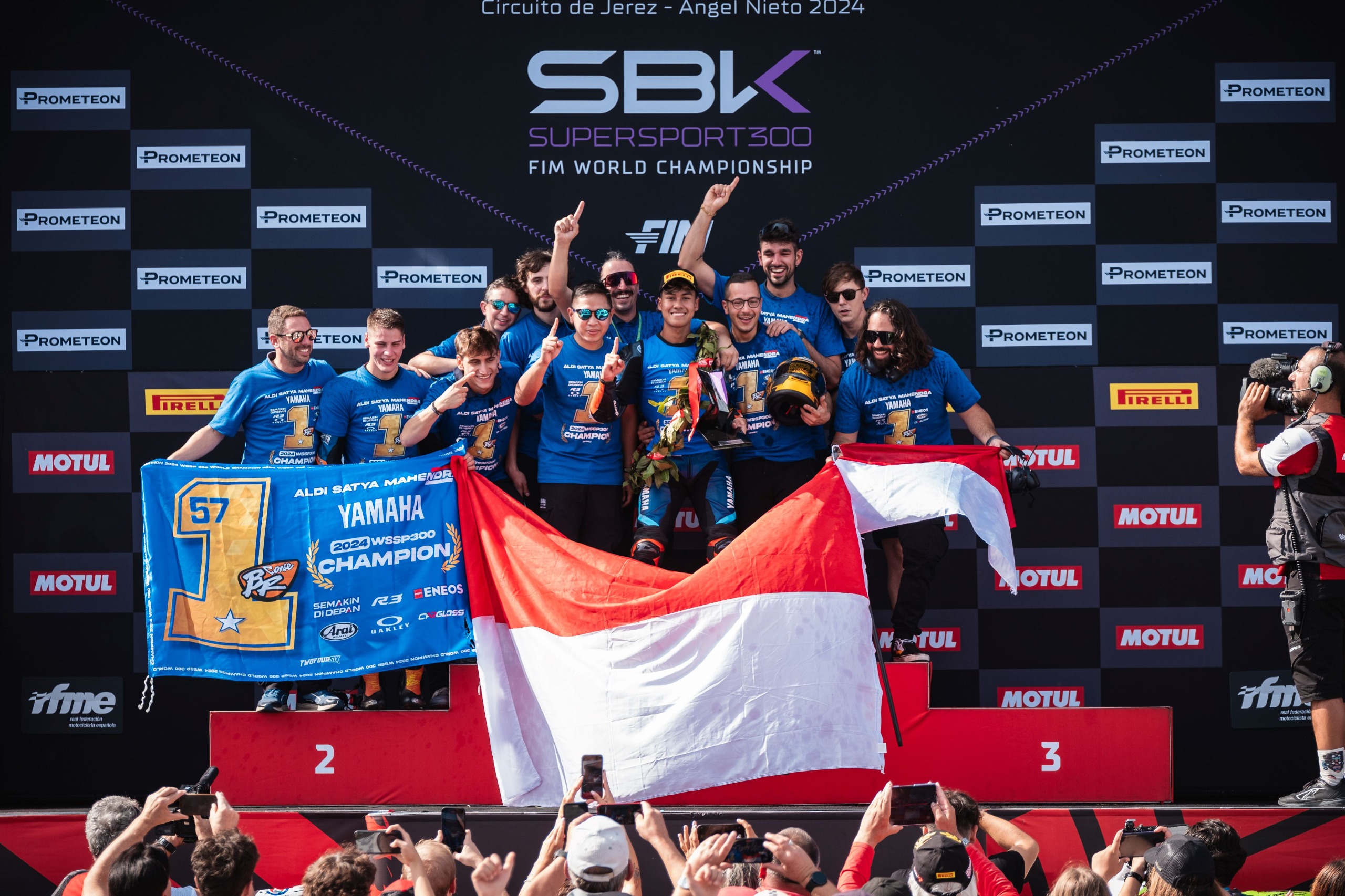 SEJARAH BESAR: Aldi Satya Mahendra berhasil mengharumkan nama Indonesia dengan menjadi juara WorldSSP300. (YIMM)