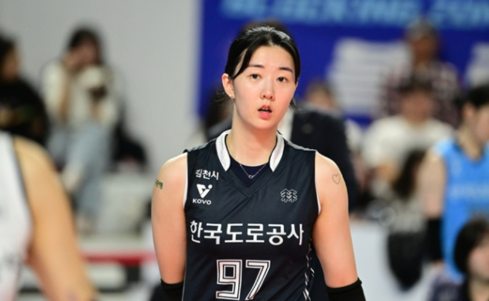Outside Hitter Hi Pass Kang So-hwi meraih banyak penghargaan individu di V-League. (NAVER)