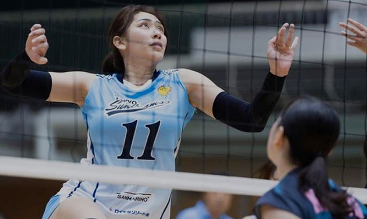 Yolla Yuliana saat masih berseragam Tokyo Sunbeams di liga Jepang.