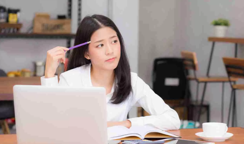 Ilustrasi stres saat bekerja (MANADOPOST)