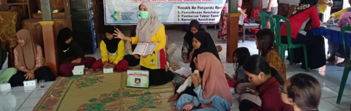 REMAJA SEHAT: Para remaja Desa Jatigembol, Kecamatan Kedunggalar proaktif mengikuti posyandu remaja secara rutin.&nbsp;(PEMDES JATIGEMBOL)