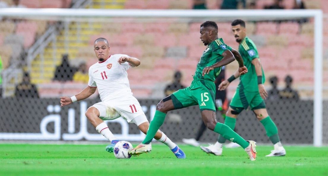 DISOROT: Performa striker Indonesia Ragnar Oratmangoen disorot. Malam ini pembuktian timnas vs Arab Saudi. (AFC)