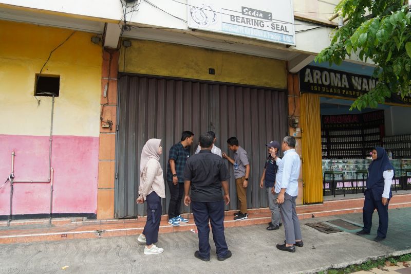 DIAMANKAN: Aset ruko di bekas jalur lama kereta Madiun-Ponorogo kini dikuasai kembali oleh PT KAI.