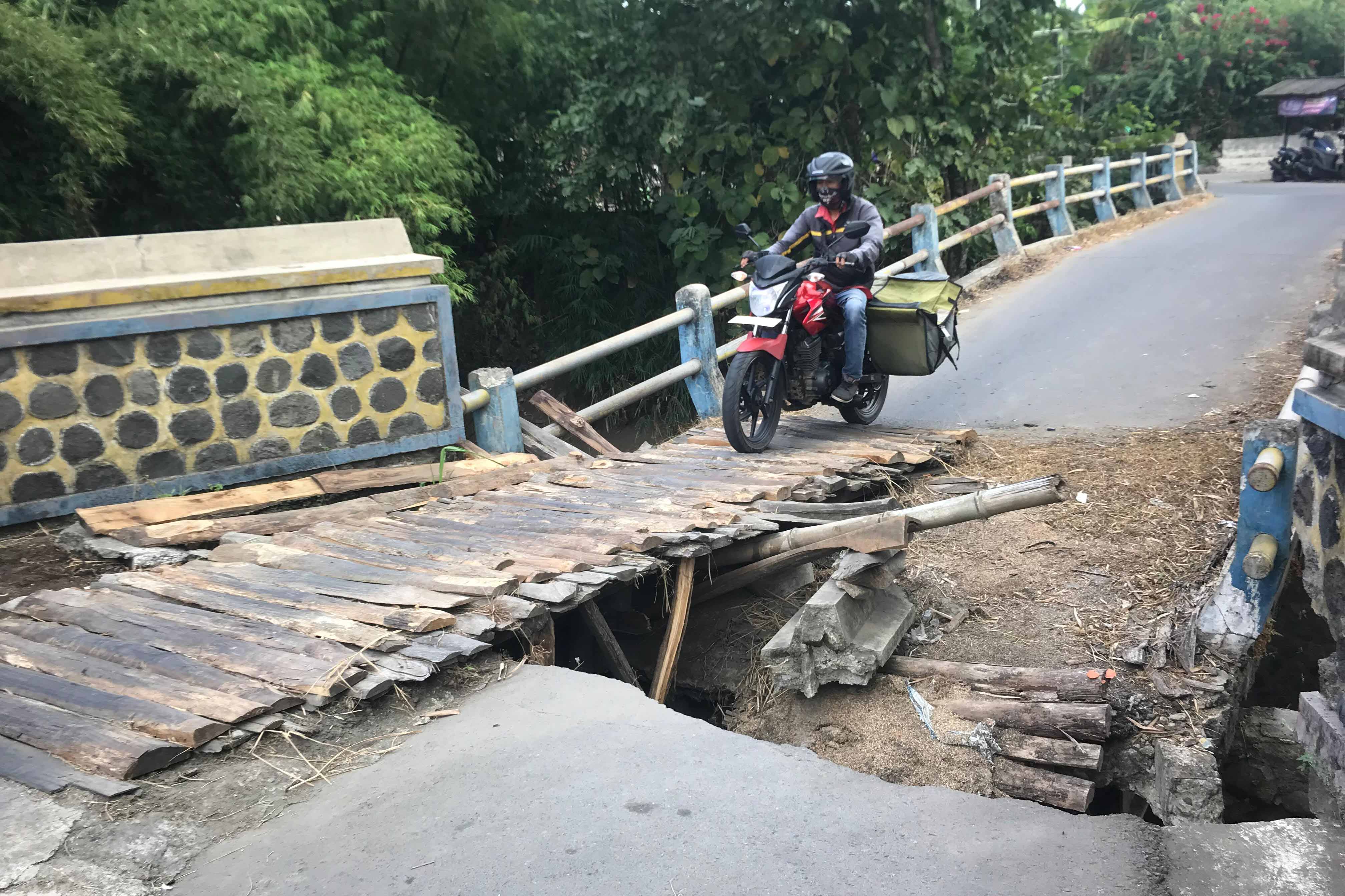 AKHIRNYA: Jembatan Klumutan bakal diperbaiki mengunakan anggaran APBD 2025.