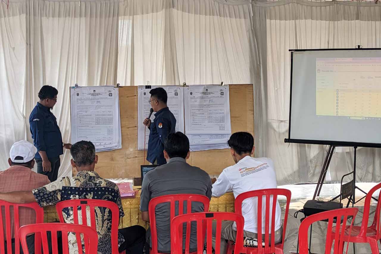 HITUNG SUARA: Penetapan pemenang Pilkada Ngawi 2024 menunggu surat resmi dari Mahkamah Konstitusi.