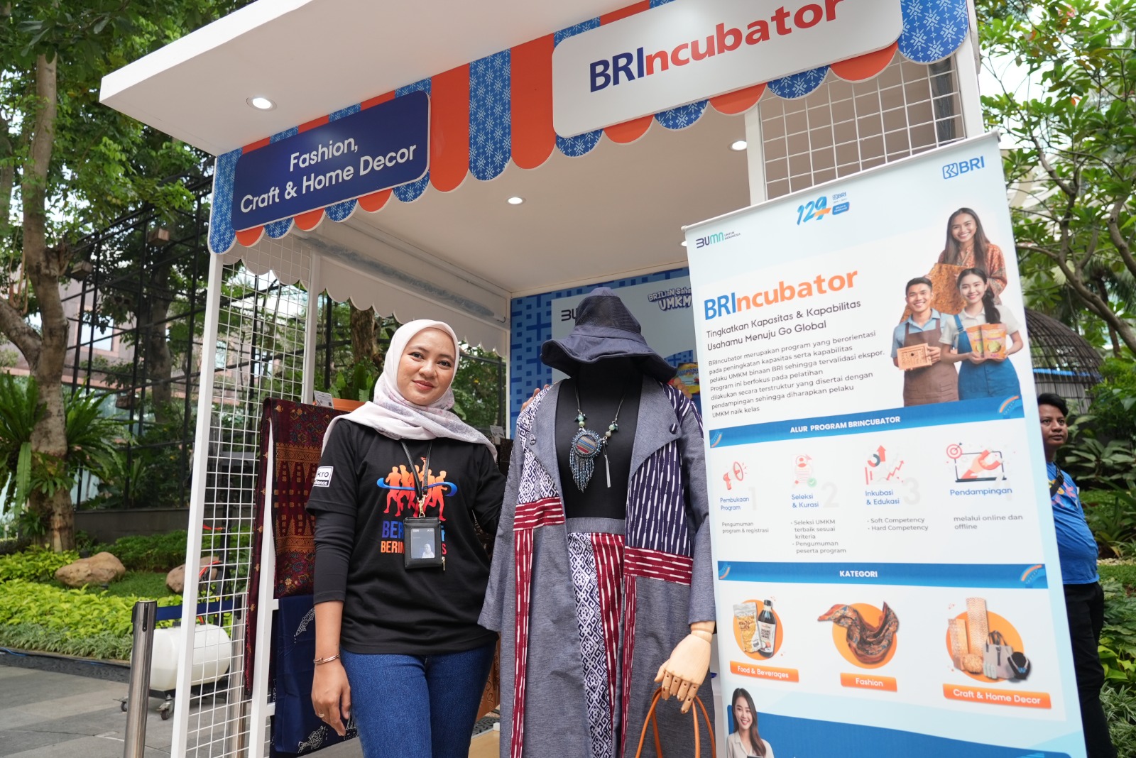 Rumah BUMN BRI Pekalongan dampingir para UMKM lokal.