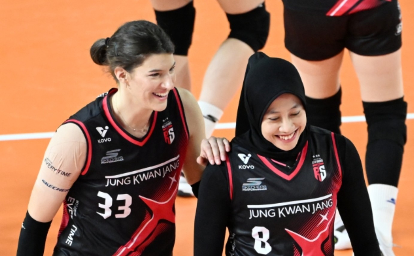 Aksi duet maut Red Sparks, Megawati Hangestri dan Vanja Bukilic, di salah satu pertandingan liga voli Korea atau V-League.