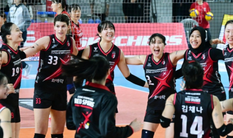 Megawati Hangestri dan para pemain Red Sparks mencatatkan rekor 13 kemenangan beruntun di liga voli Korea musim ini.