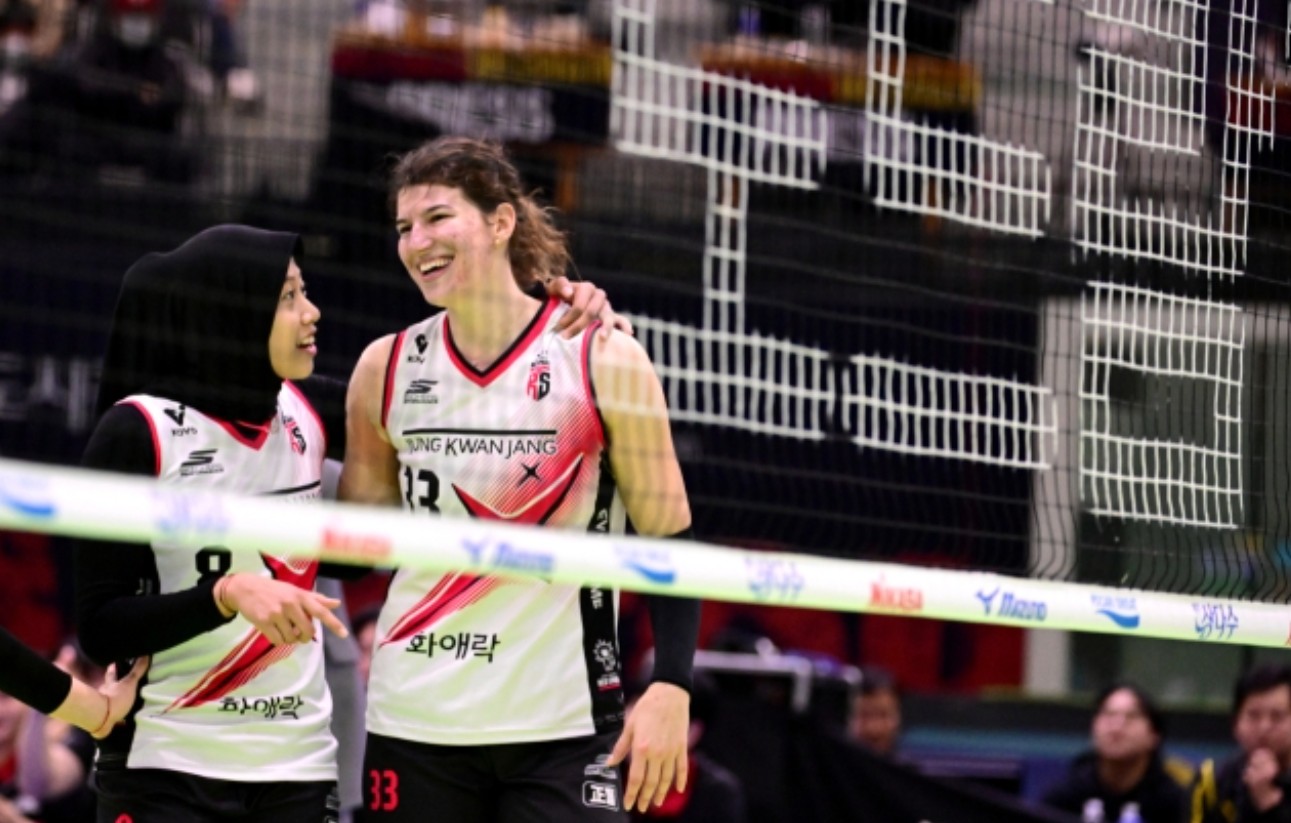 Megawati Hangestri dan Vanja Bukilic membawa Red Sparks merengkuh rekor 13 kemenangan beruntun di Liga Voli Korea musim 2024. (KOVO)