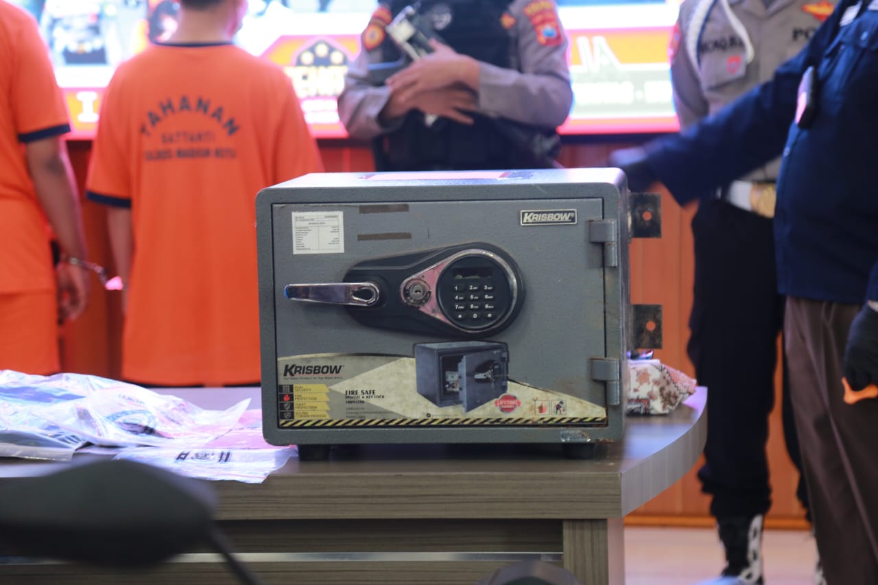 UNGKAP KASUS: Polres Madiun Kota merilis kasus tindak pidana curat. (BAGAS BIMANTARA/JAWA POS RADAR MADIUN)