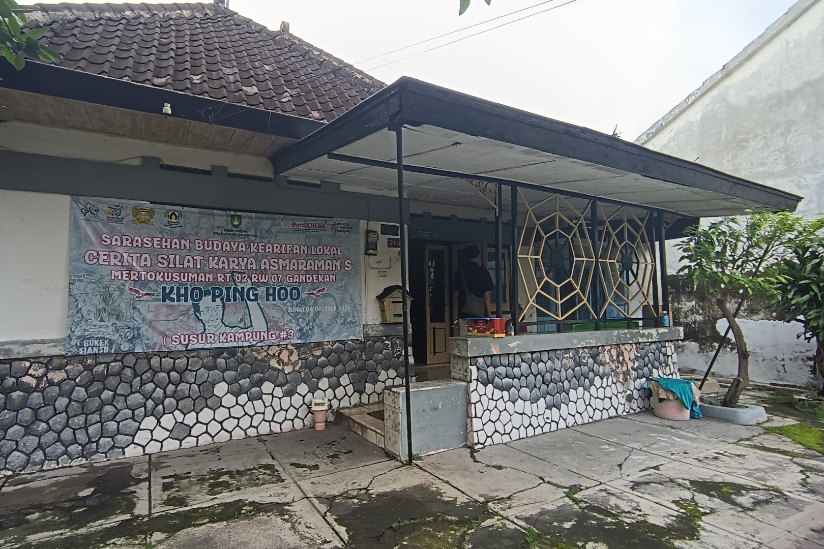 ASRI: Kediaman Kho Ping Hoo di Kampung Mertokusuman RT 2, RW 7, Kelurahan Gandekan, Kecamatan Jebres, Solo.
