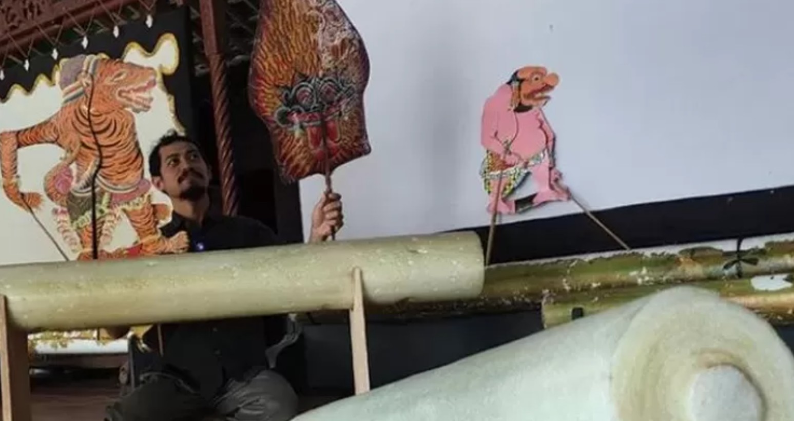 Ilustrasi gedebog pisang untuk pertunjukan wayang