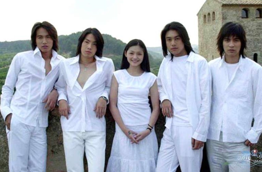 Barbie Hsu, pemeran Shancai, bersama para pemeran geng F4 serial Meteor Garden.