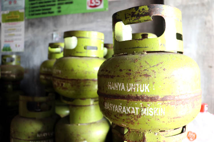 UNTUK MASYARAKAT MISKIN :&nbsp;Disperdakum Ponorogo mendata 987 pangkalan elpiji yang tersebar di setiap desa. Penjualan gas melon di tingkat pengecer dilarang.