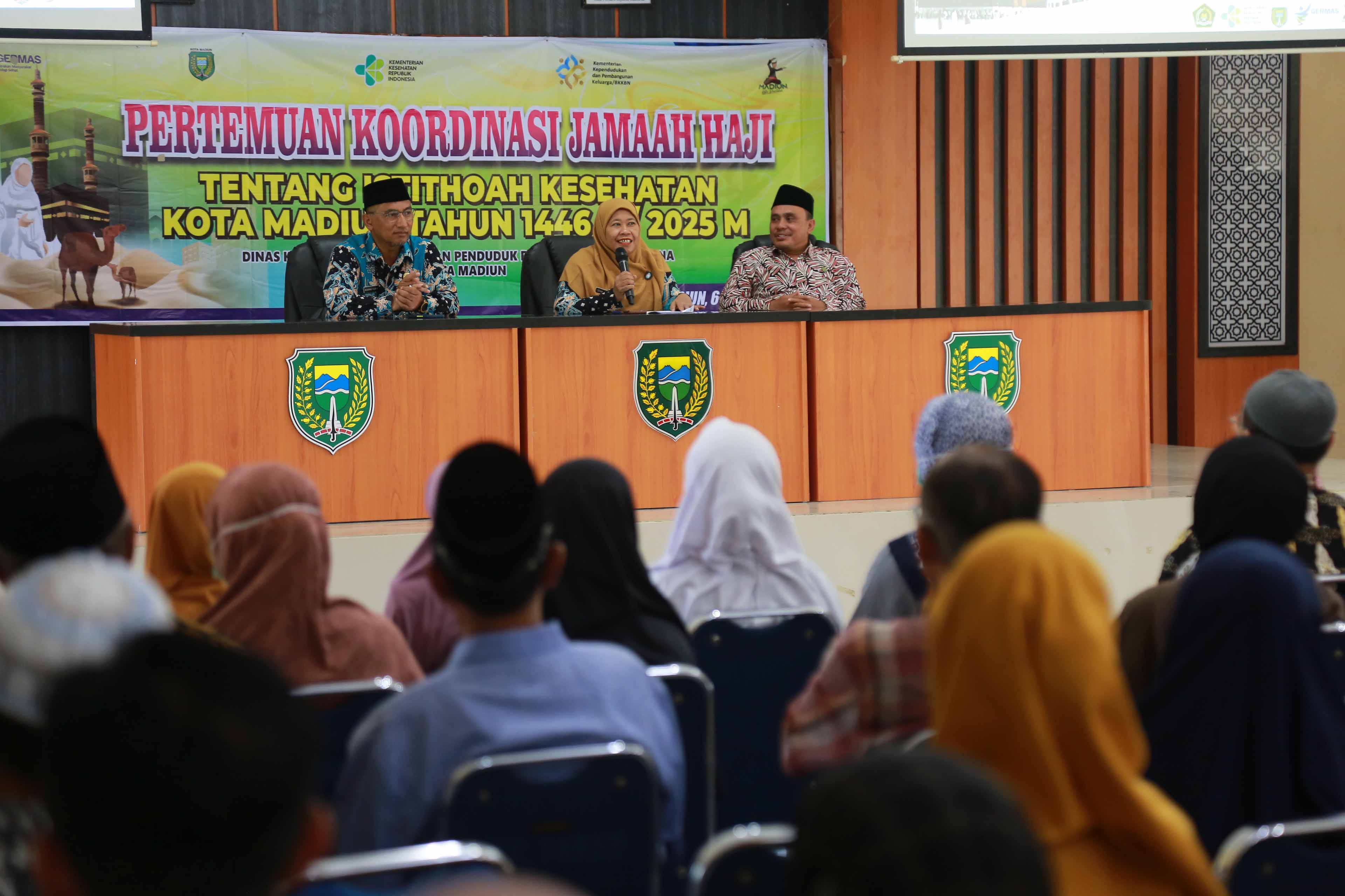 TAMU ALLAH: Dinkes-PPKB dan Kemenag Kota Madiun menggelar sosialisasi pembinaan istitaah yang digelar di Kantor Kecamatan Taman, Kamis (6/2).