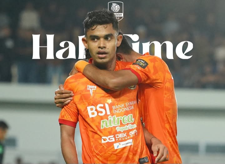 Persiraja unggul 2-1 di babak pertama.