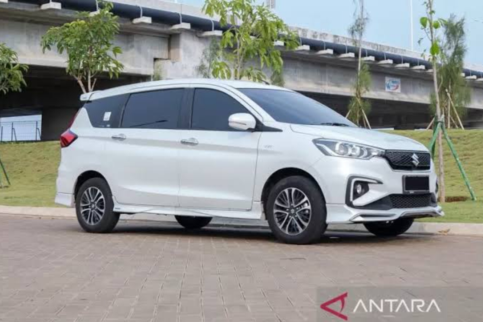 Suzuki Ertiga Hybrid