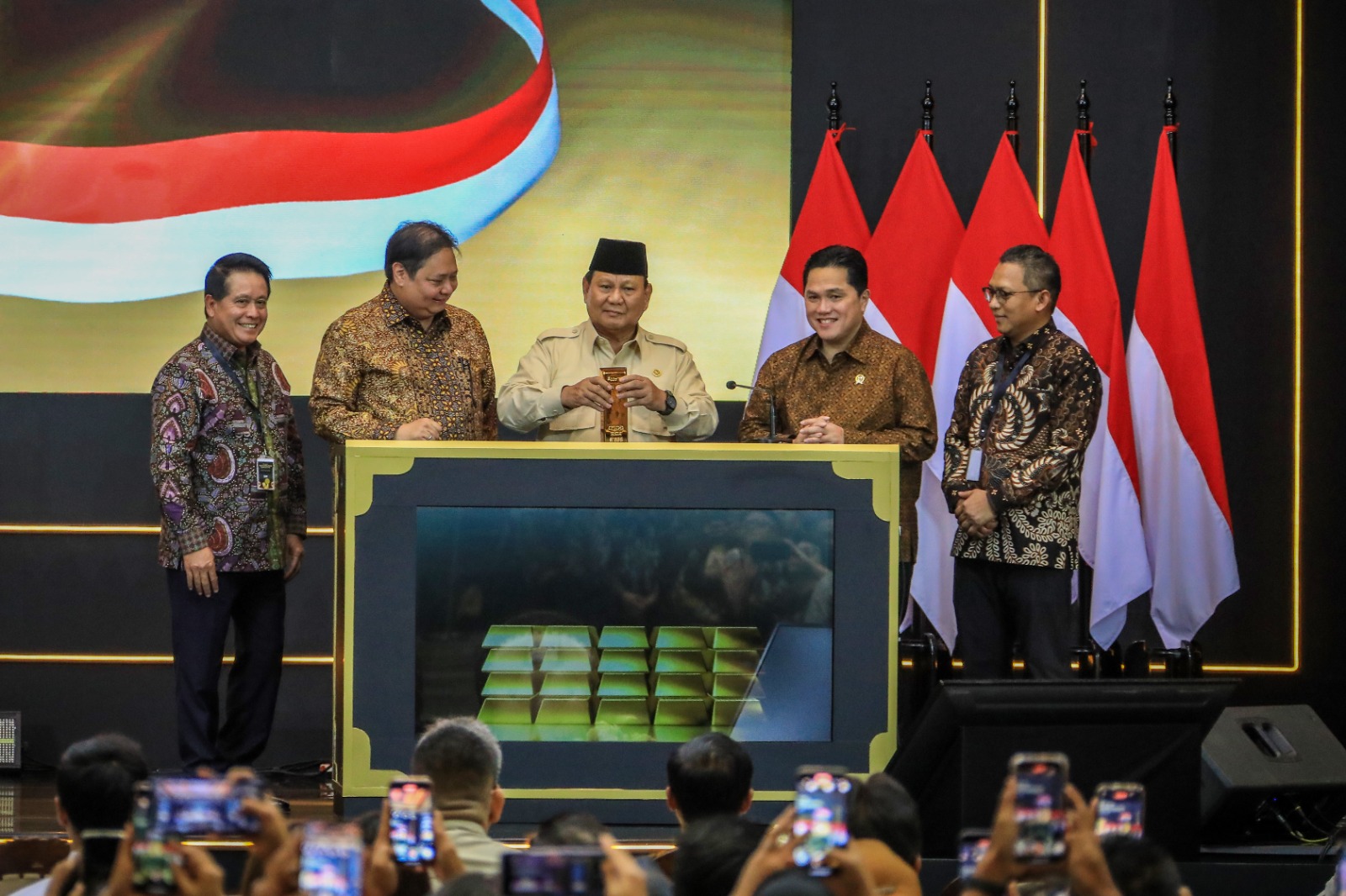 Presiden Prabowo meluncurkan Bank Emas.