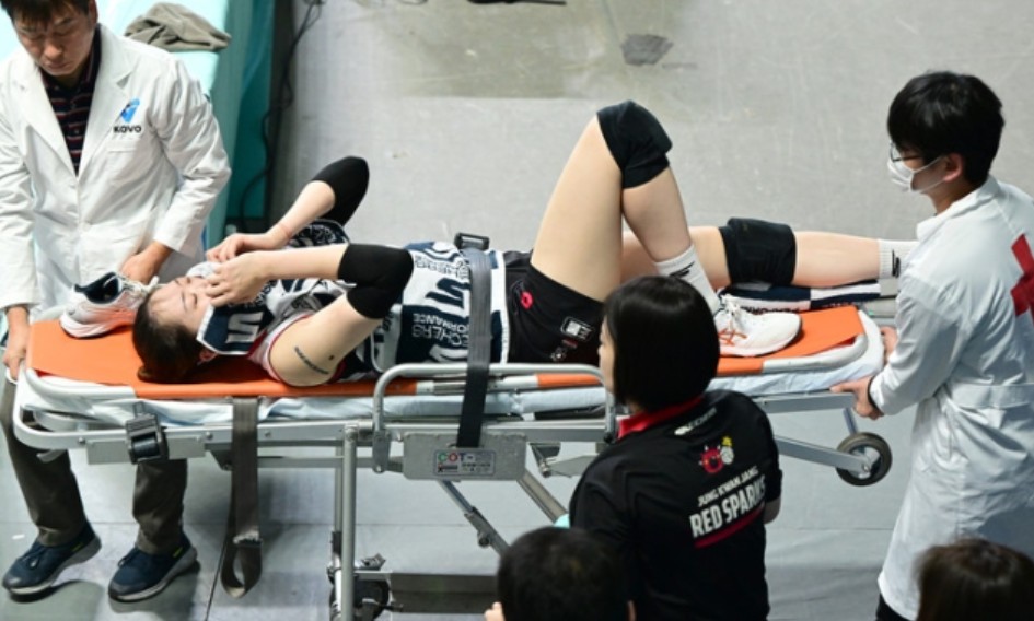 Park Eun Jin, rekan setim Megawati Hangestri di Red Sparks, mengalami cedera.