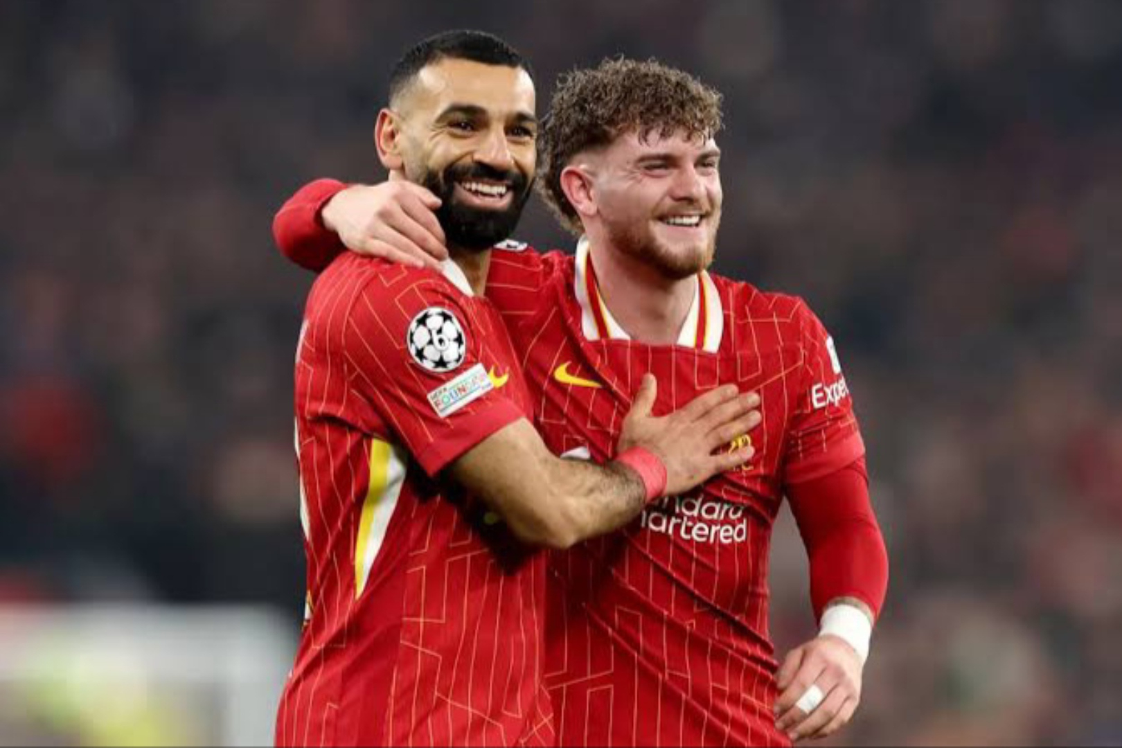 Pemain Liverpool, Harvey Elliott dan Mo Salah.