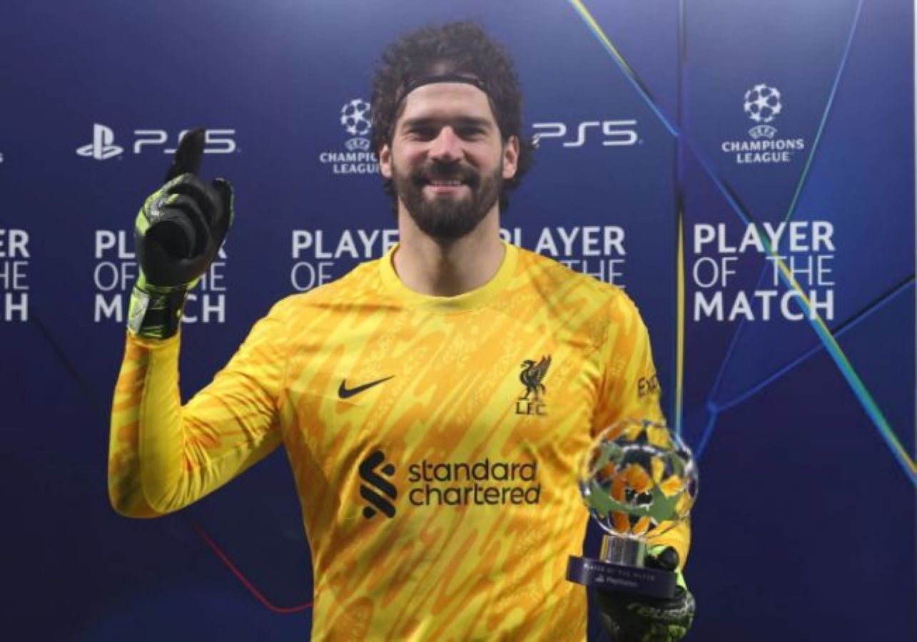 Kiper Liverpool Alisson Becker