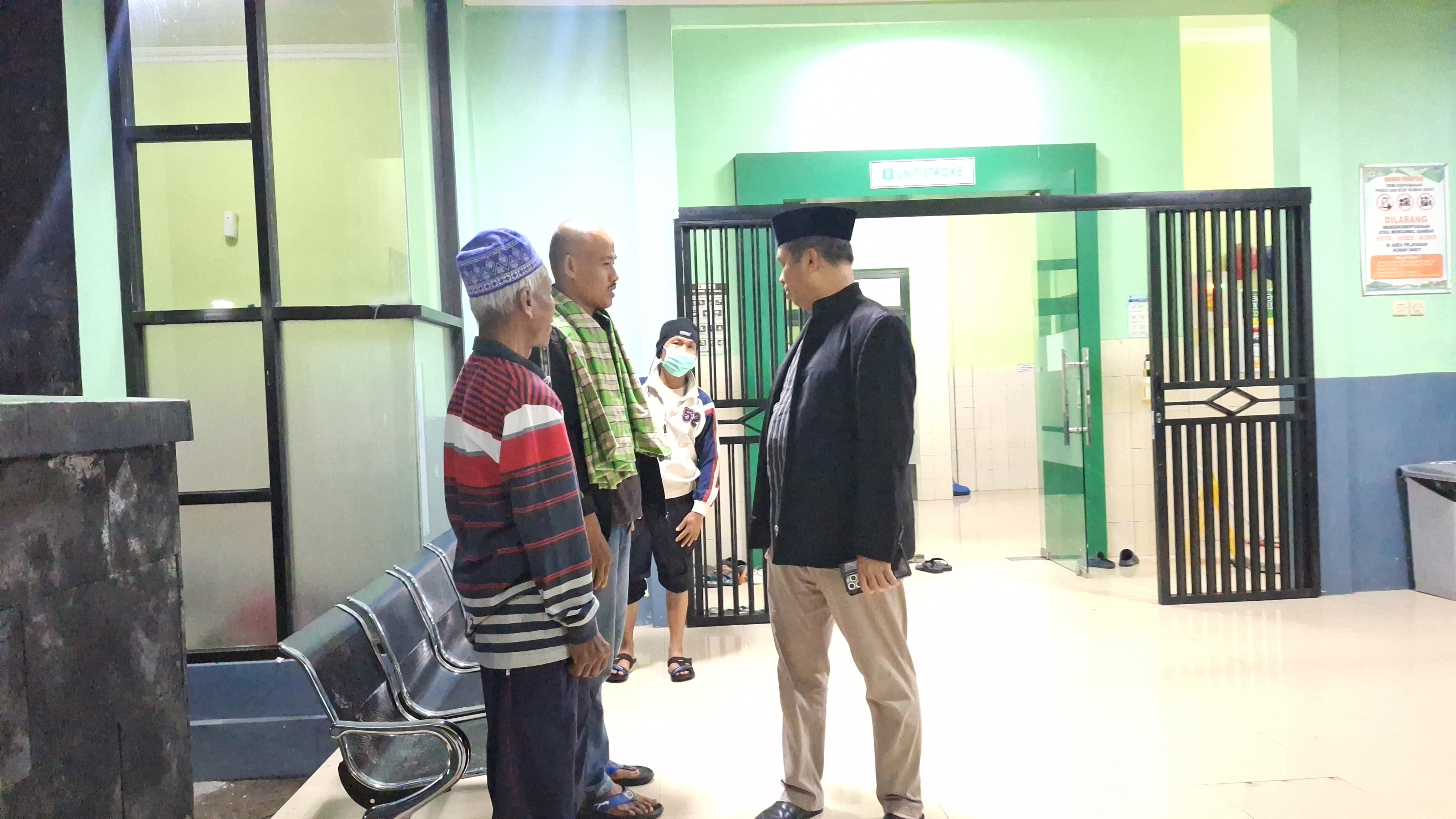 INSPEKSI: Bupati Madiun Hari Wuryanto menggelar kunjungan dadakan ke RSUD Caruban.