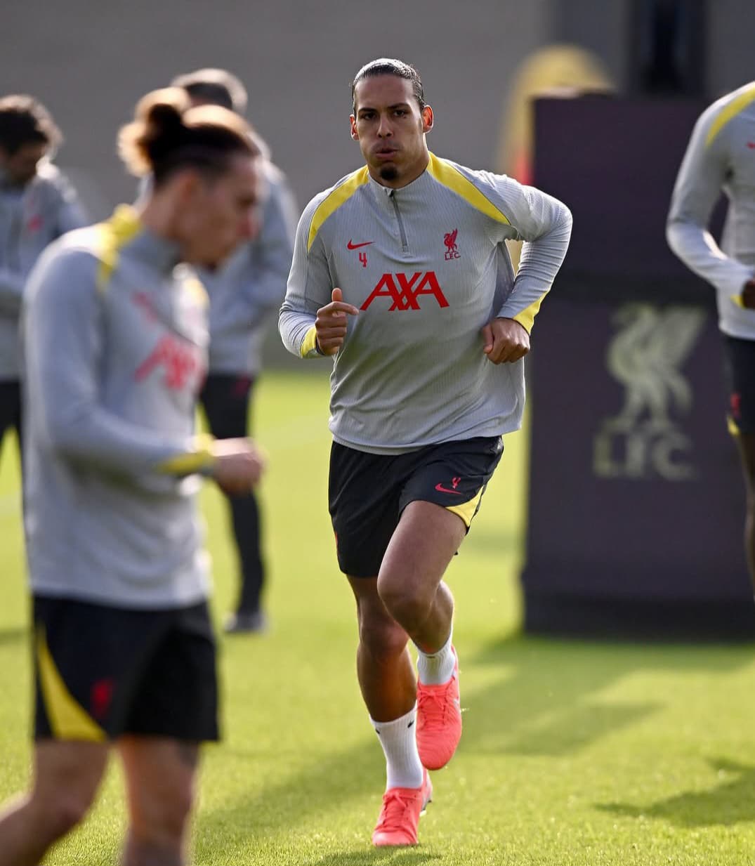 Sesi latihan Liverpool jelang bentrok melawan PSG di lanjutan Liga Champions.