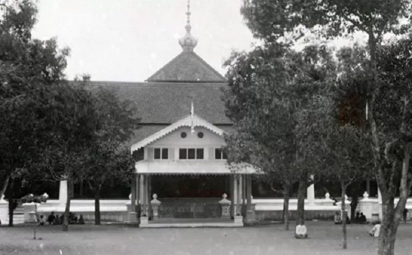 FOTO LAWAS: Masjid Agung Keraton Surakarta, Kota Solo. (DOKUMEN/SOLO BALAPAN)