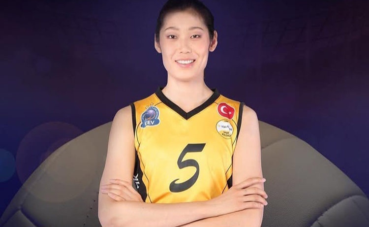 Zhu Ting tercatat sebagai pemain putri dengan bayaran tertinggi di dunia saat ini.
