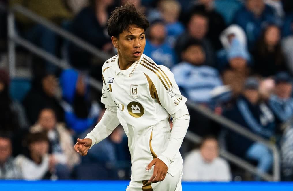 Adrian Wibowo saat bermain untuk LAFC di MLS.