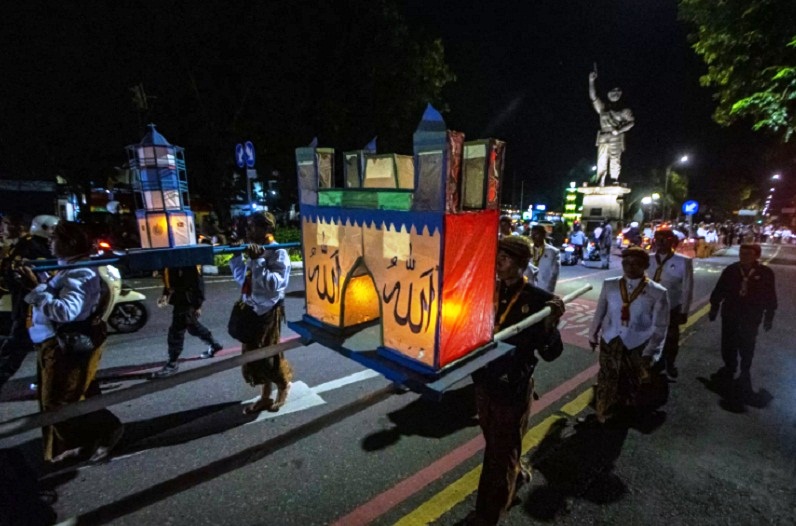 TRADISI:  Kirab budaya malem selikuran Keraton Kasunann Surakarta (DOKUMEN/RADAR SOLO).