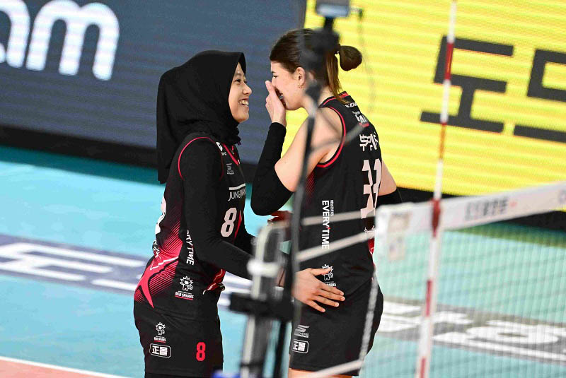 Duet Megawati Hangestri-Bukilic memang sudah kembali Bermain. Namun Red Sparks tak diperkuat Yeum Hye seon di leg 2 playoff liga voli Korea Selatan atau V League 2024/2025.