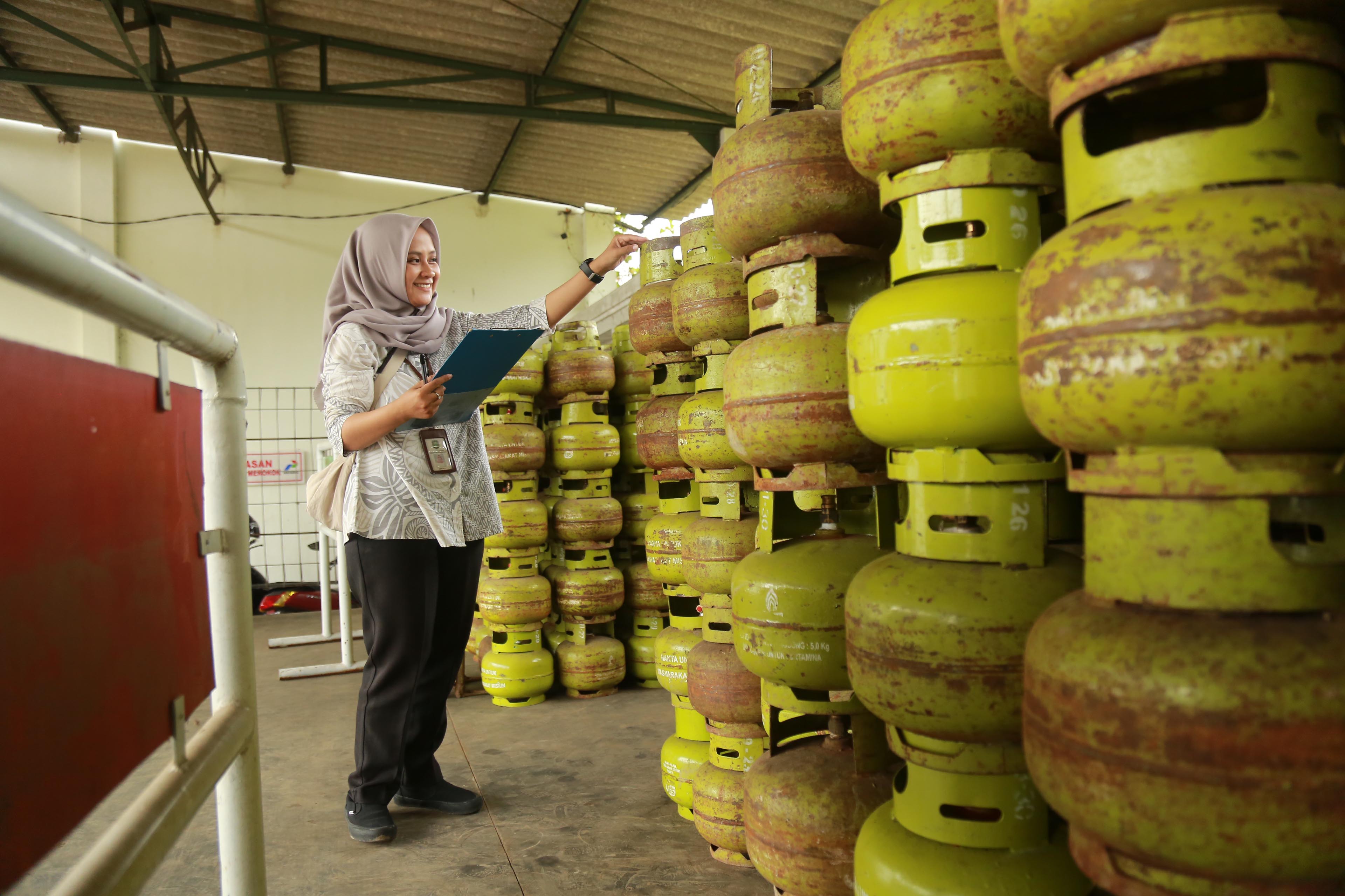 Ilustrasi stok elpiji 3 kilogram.