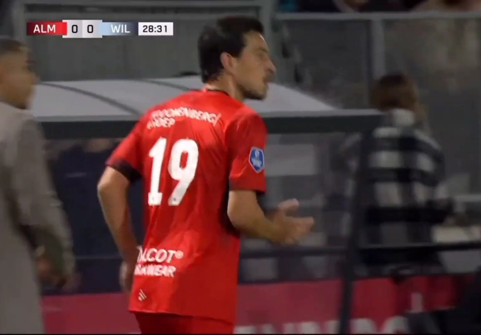 Thom Haye mencatatkan satu assist di pertandingan ini untuk gol ke-2 Almere City