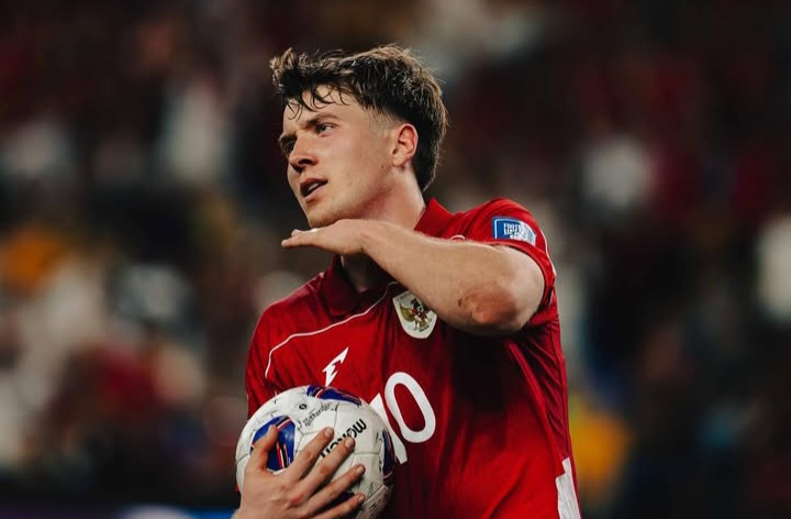 Ole Romeny usai cetak gol ke gawang China.