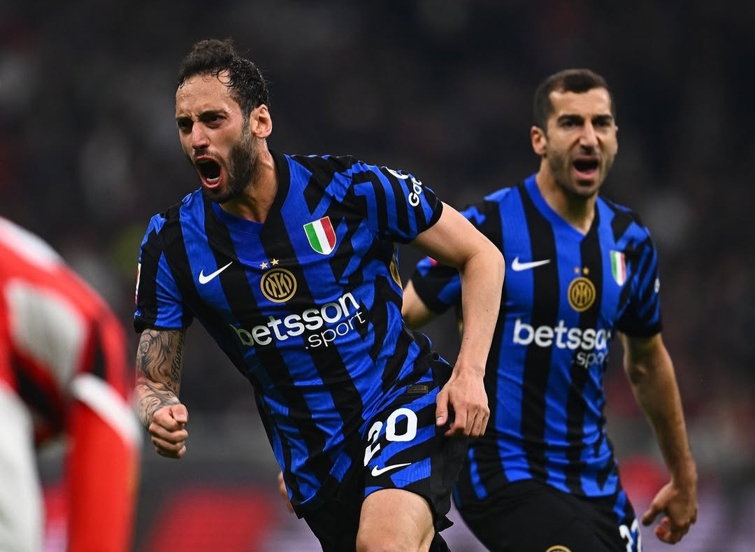 Pemain Inter Calhanoglu jadi bintang.