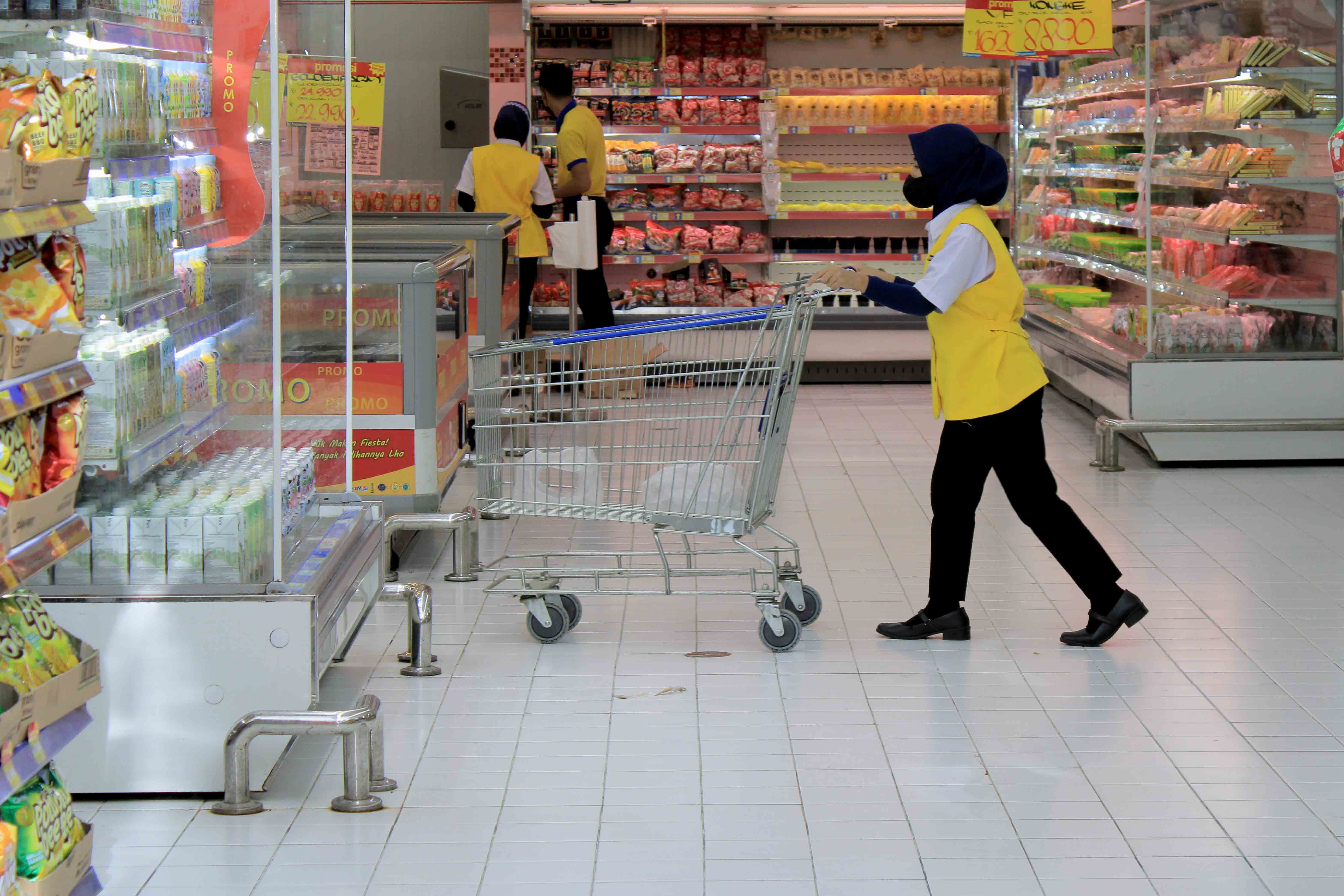 HYPERMART: Keberadaan minimarket menjamur di Ponorogo. FOTO:&nbsp;DOKUMEN JAWA POS RADAR PONOROGO
