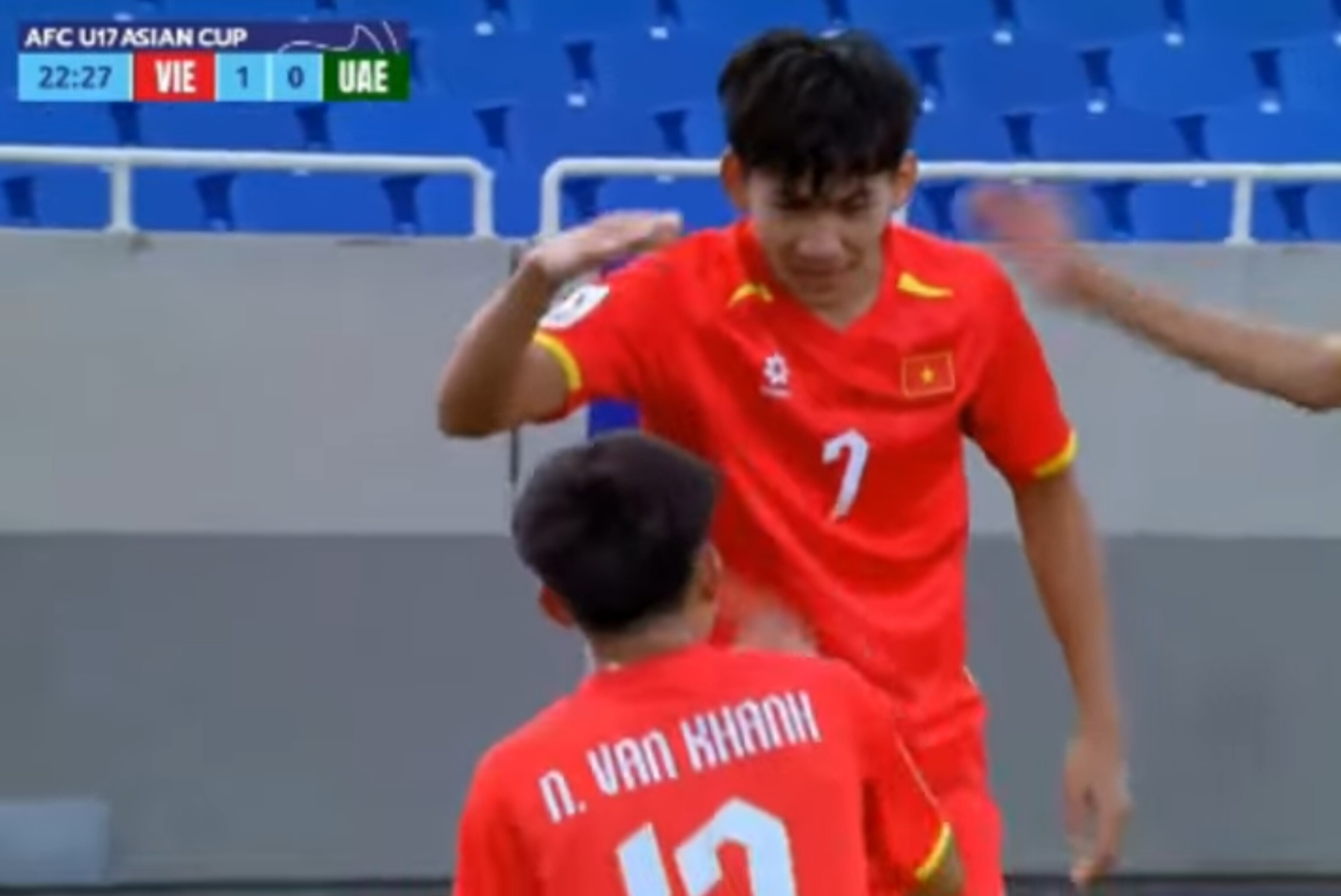 Vietnam U17 gagal lolos ke Piala Dunia U17 sekaligus melaju ke babak perempat final setelah bermain imbang dengan UEA U17 dalam laga pemungkas Grup B Piala Asia U17. FOTO: TANGKAPAN LAYAR